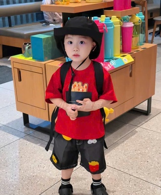 Sét áo phông quần jean đính hình