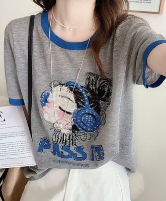 Áo phông viền cổ họa tiết 0405
