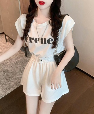 Bộ đồ thời trang nữ 1805