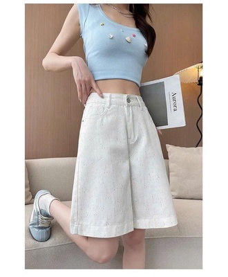 Quần short bo trắng 2905