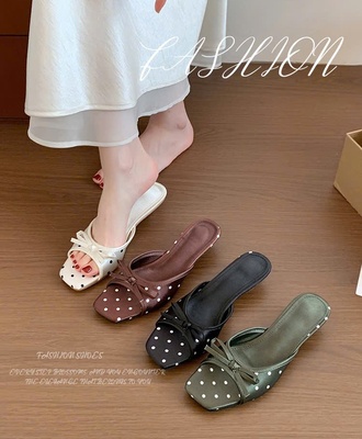 Guốc chấm bi cho nữ 0606