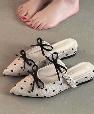 Sục mũi nhọn chấm bi 1006