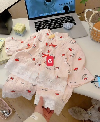 Bộ đũi xốp viền ren 0507
