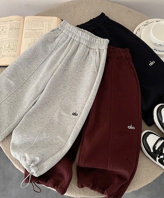 Quần nỉ jogger bé 2807