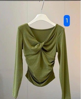 Áo thun dài tay cổ xoắn 0808