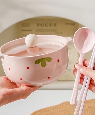 Thố sứ có nắp 1608