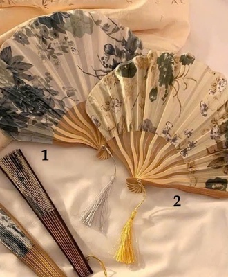 Quạt cầm tay họa tiết 2608