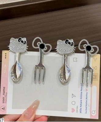 Sét 4 kẹp tóc 2708