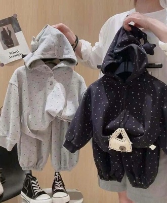 Bộ nỉ có mũ đíng sao 0409