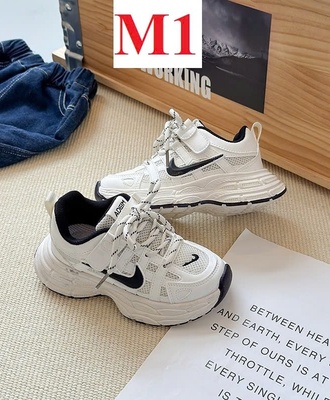 Giầy sneaker cho bé 0709