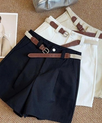 Quần short vải kèm đai 1710